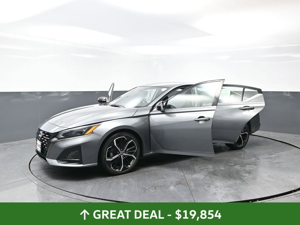 Used 2024 Nissan Altima 2.5 SR image 56