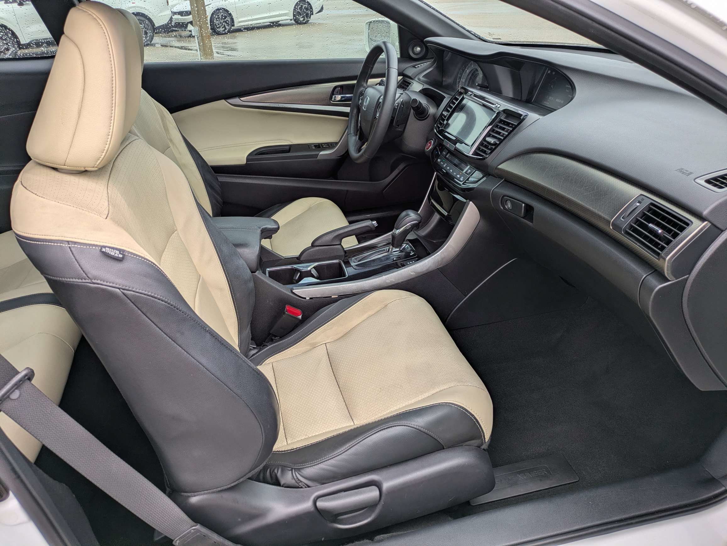 Used 2016 Honda Accord EX-L image 12
