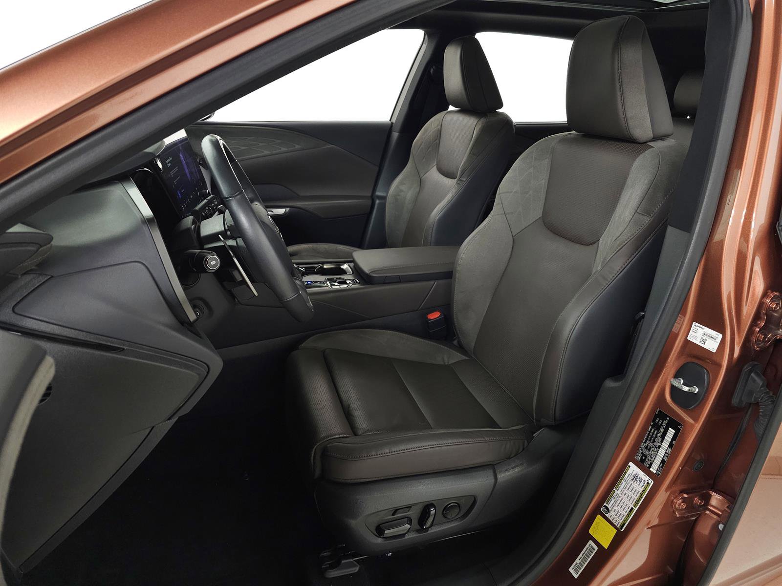 Certified 2023 Lexus RX 350 w/ Accessory Package (Z1) image 16