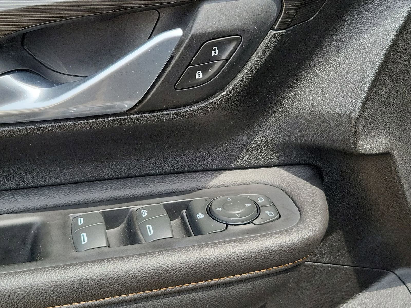 Used 2020 GMC Terrain SLT image 22