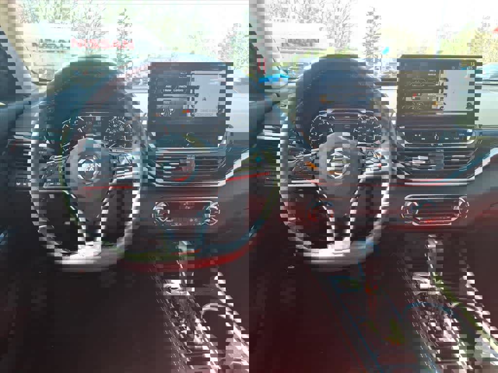 Certified 2024 Nissan Altima 2.0 SR image 17