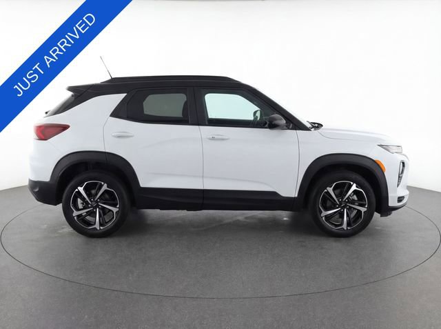 Used 2023 Chevrolet TrailBlazer RS w/ Sun and Liftgate Package AWD/4WD image 9