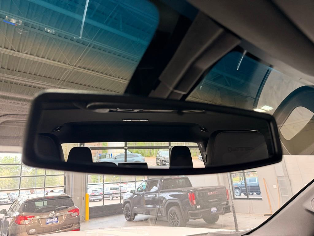 Used 2023 GMC Sierra 2500 AT4 w/ AT4 Premium Plus Package AWD/4WD image 49