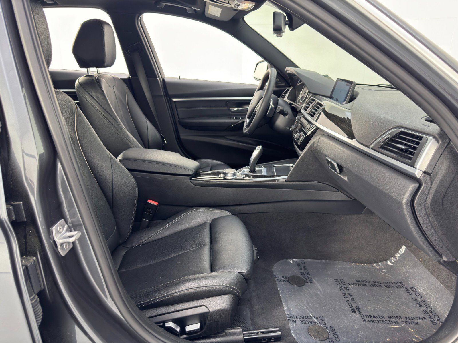 Used 2017 BMW 330e image 15