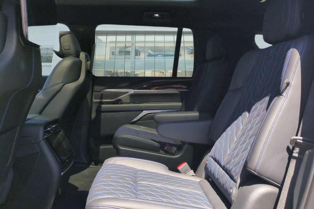 New 2026 Cadillac Escalade IQL Luxury AWD/4WD image 21