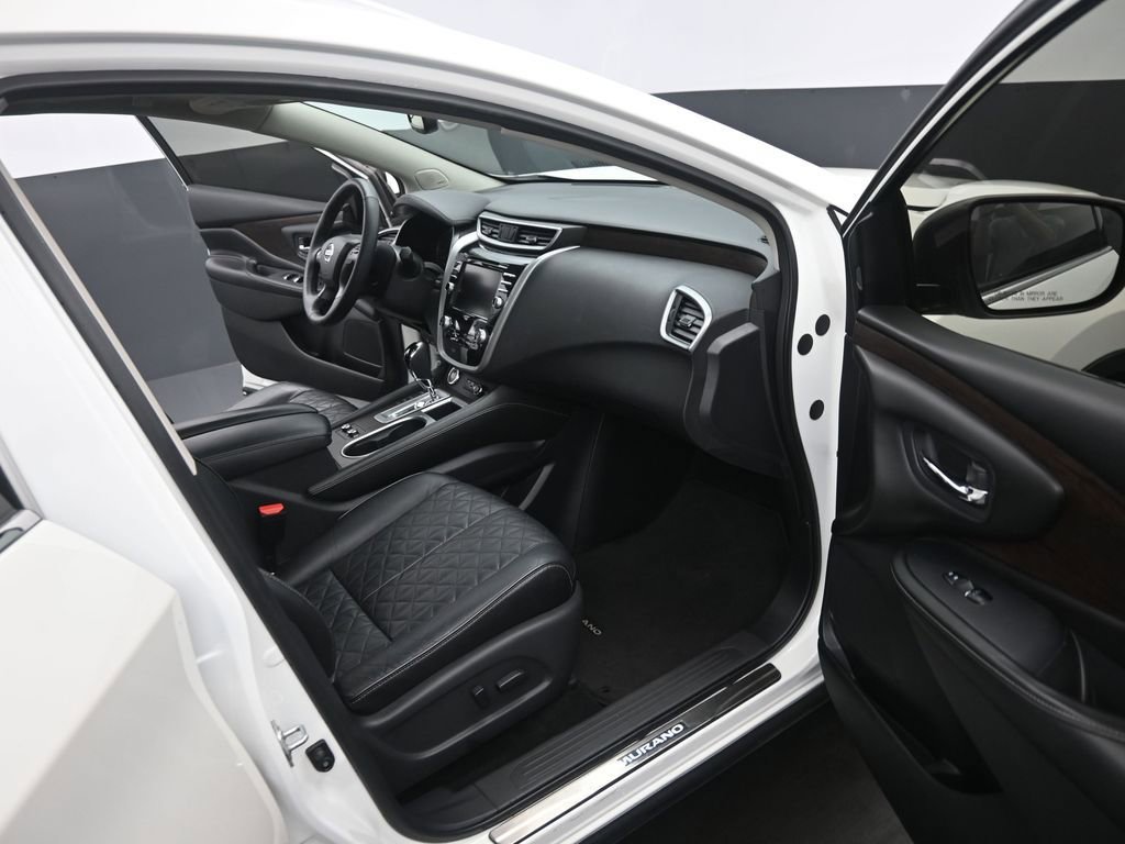 Used 2019 Nissan Murano Platinum w/ Cargo Package image 17