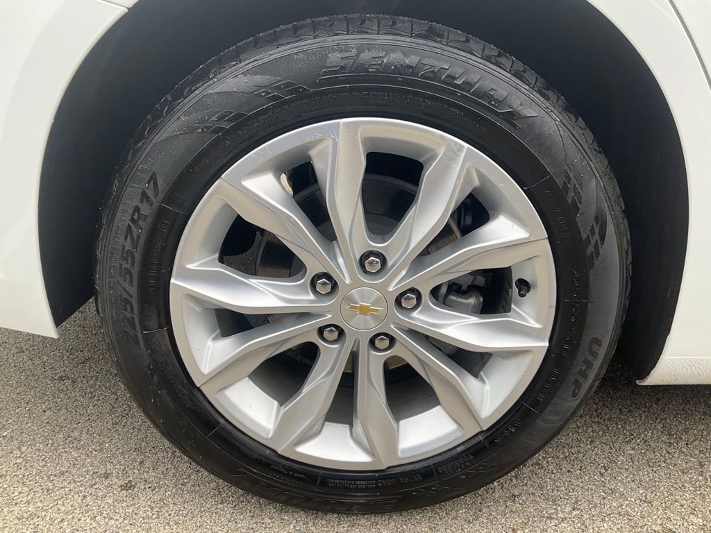 Used 2024 Chevrolet Malibu LT FWD image 9