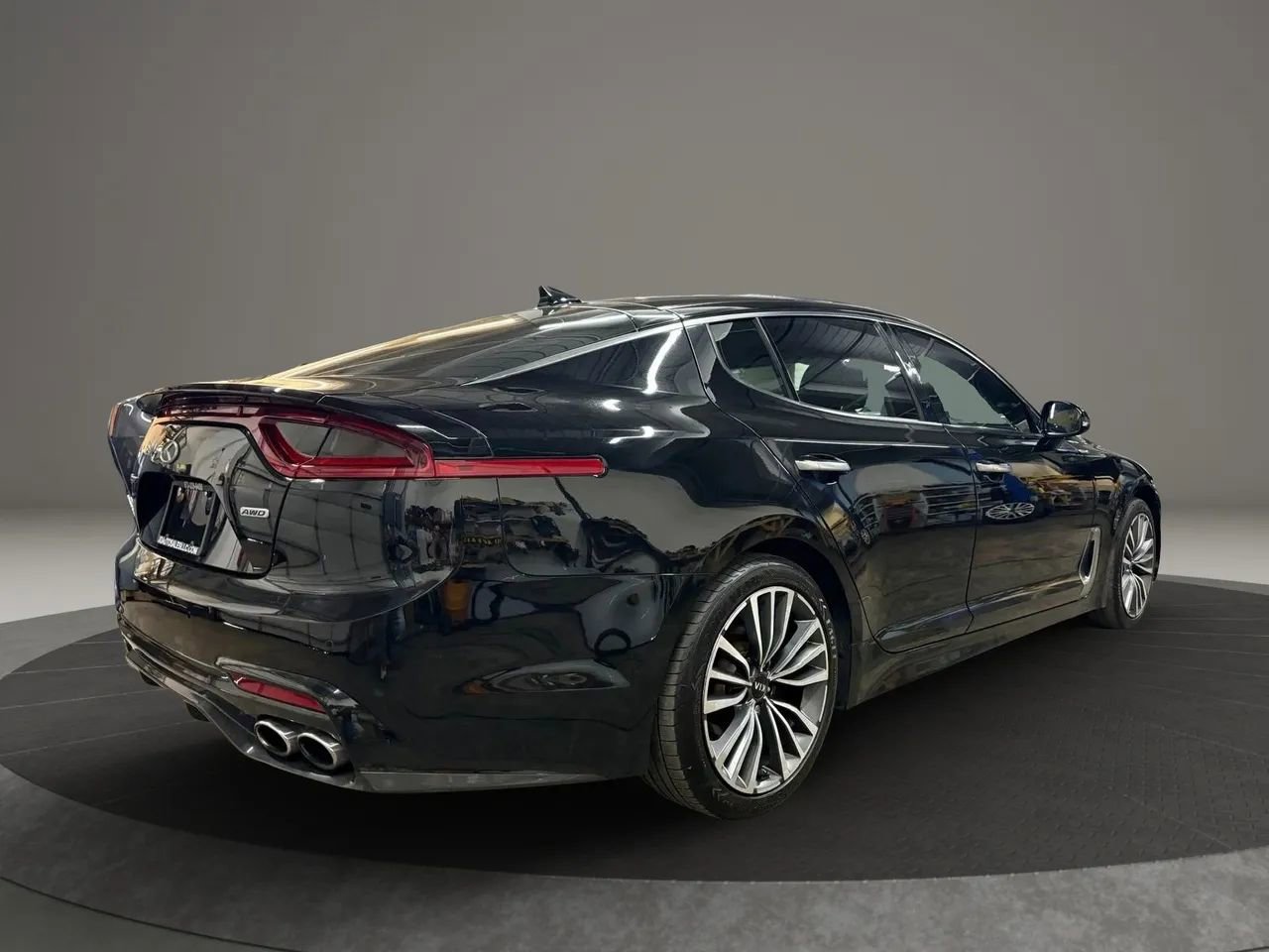 Used 2018 Kia Stinger Premium AWD/4WD image 7