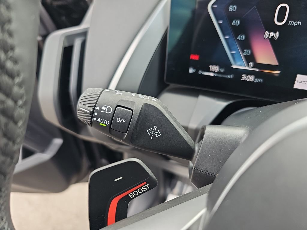 Used 2025 BMW X3 xDrive30i w/ M Sport Package image 29