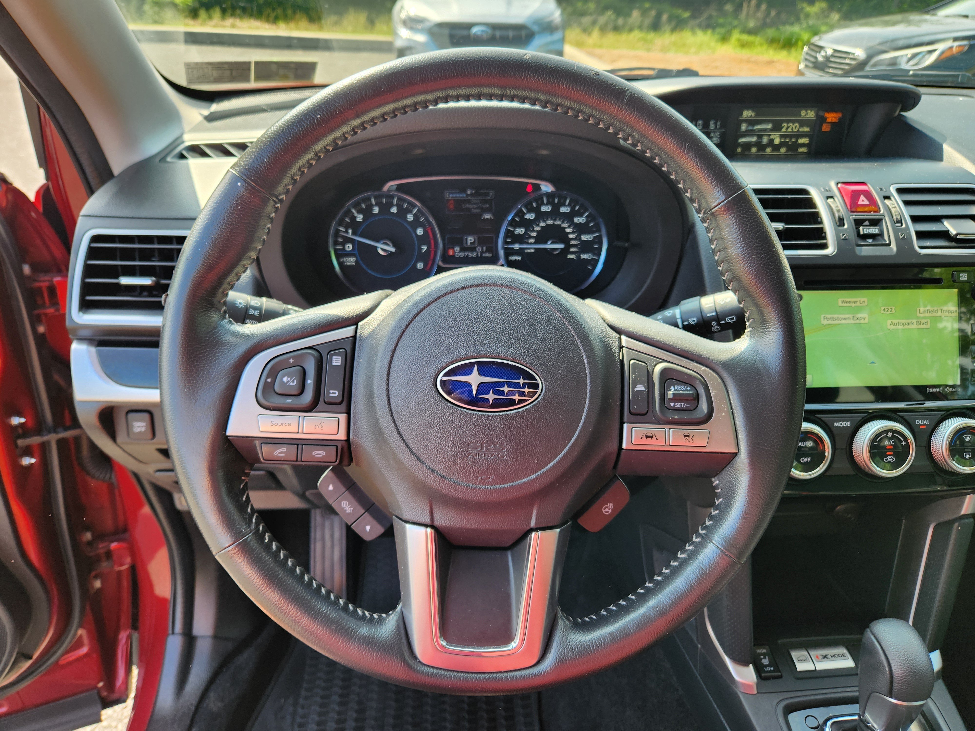 Used 2018 Subaru Forester 2.5i Touring AWD/4WD image 18