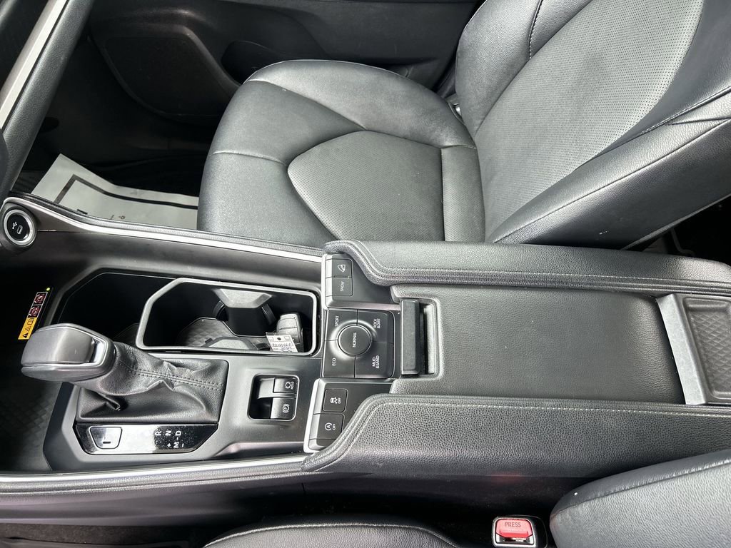 Used 2024 Toyota Grand Highlander AWD image 28