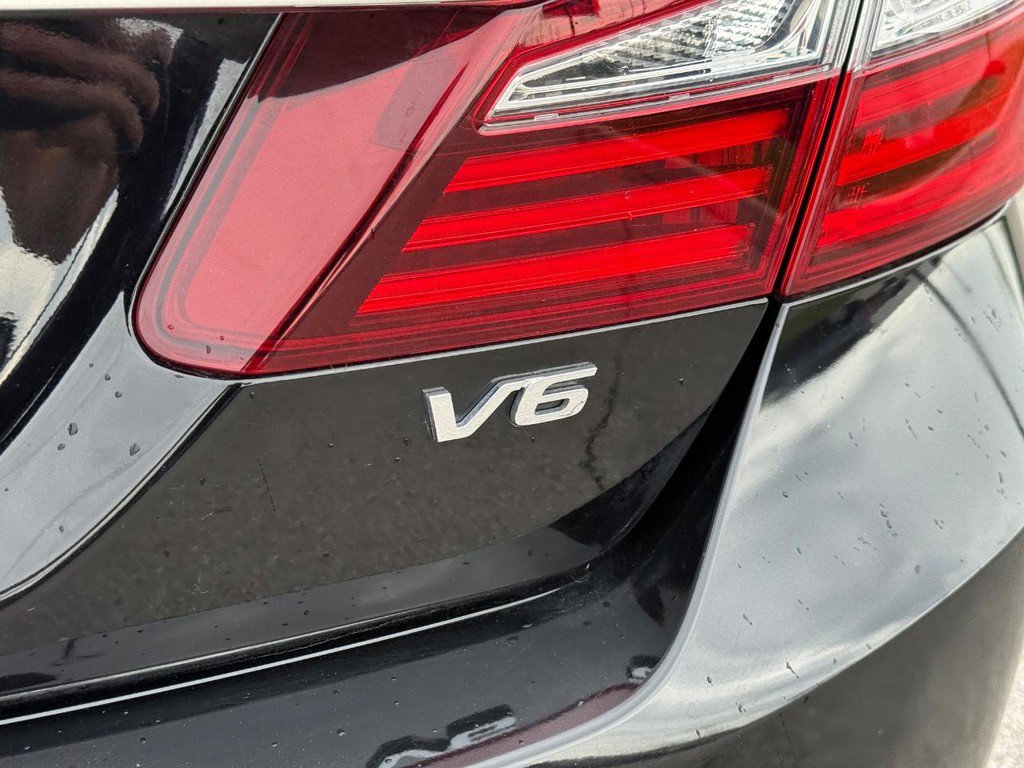 Used 2016 Honda Accord EX-L image 6