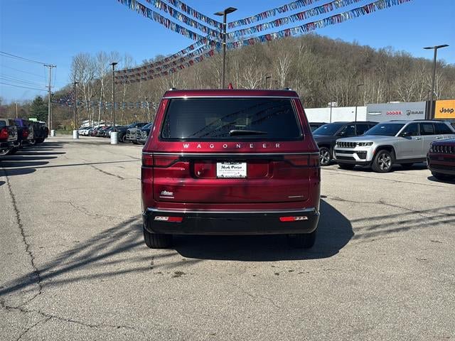 Used 2023 Jeep Wagoneer Series II AWD/4WD image 6