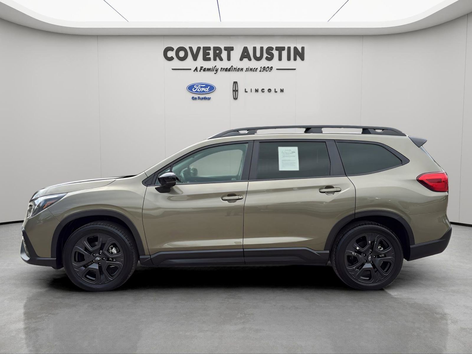 Used 2024 Subaru Ascent Onyx Edition Limited image 2