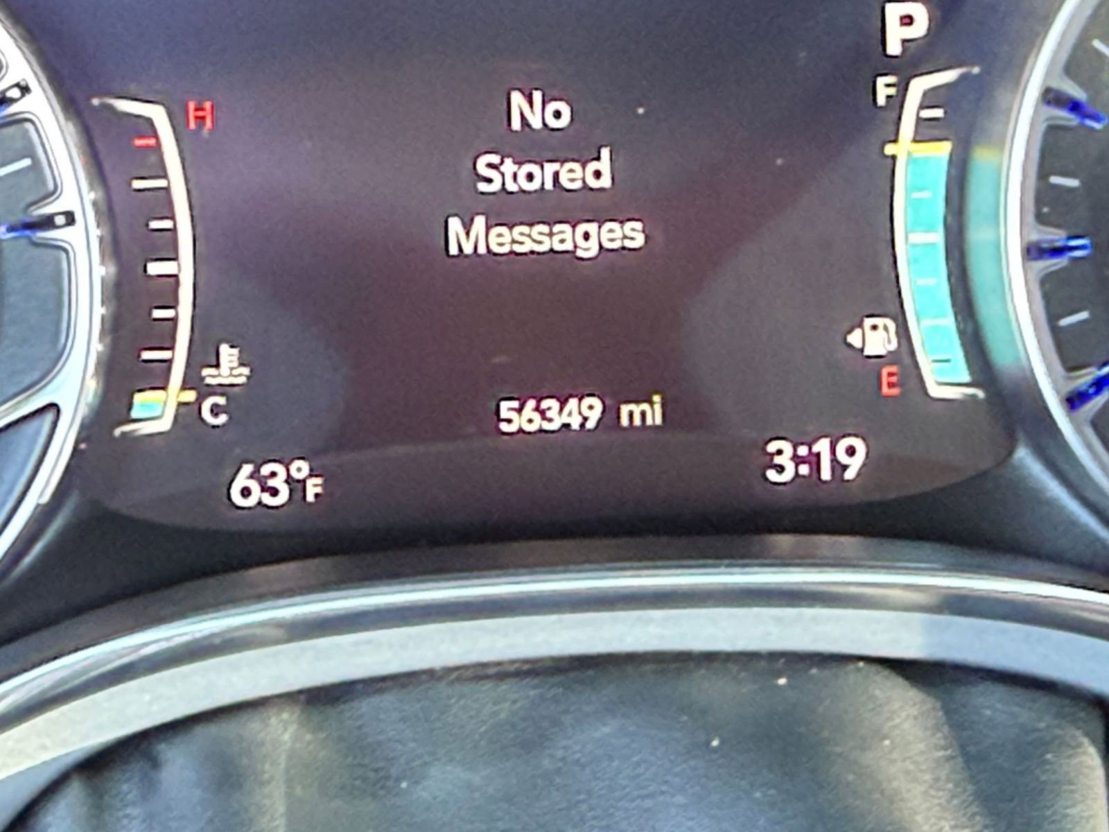 Used 2025 Chrysler Pacifica Limited image 40