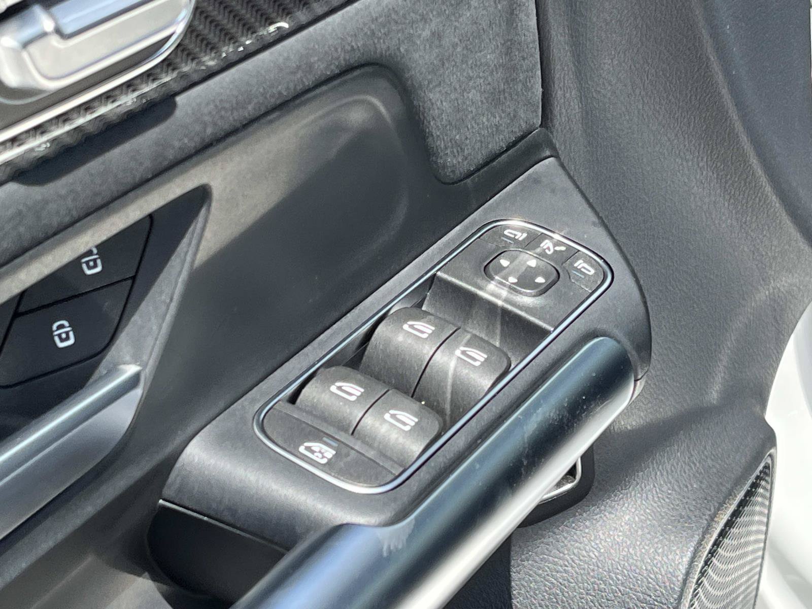 Certified 2025 Mercedes-Benz GLA 35 AMG 4MATIC image 25