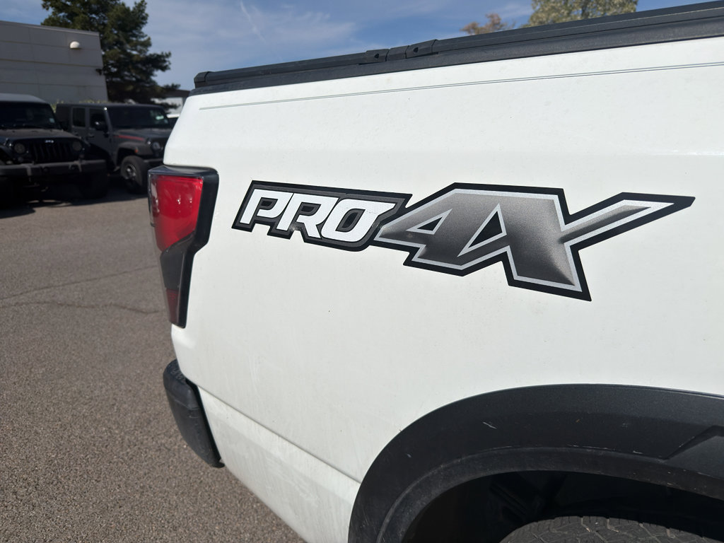 Used 2021 Nissan Titan PRO-4X w/ Pro-4x Convenience Package image 8