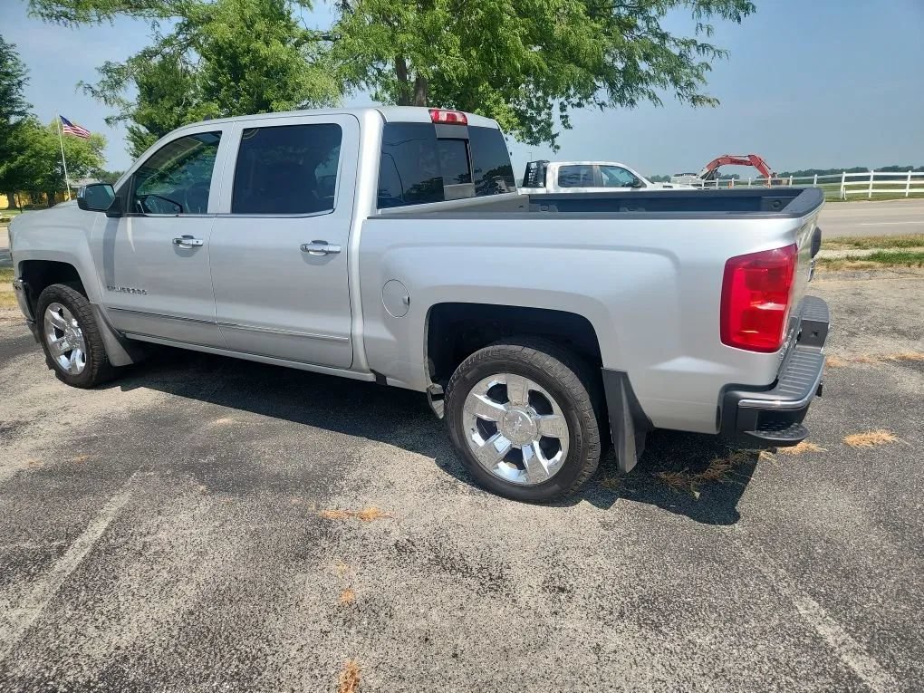 Used 2018 Chevrolet Silverado 1500 LTZ w/ Sport Package AWD/4WD image 7