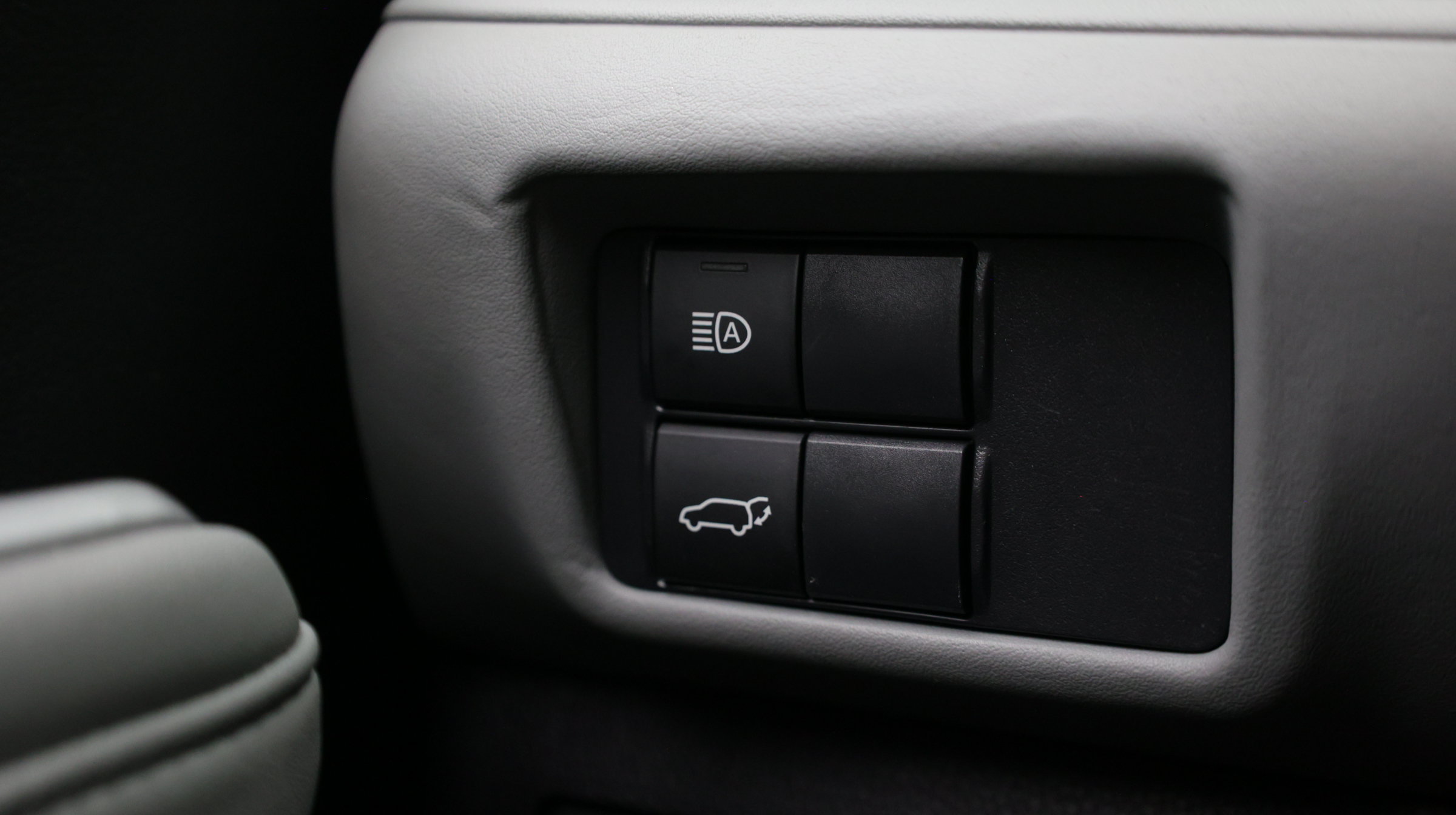 Used 2022 Toyota Highlander XLE FWD image 30