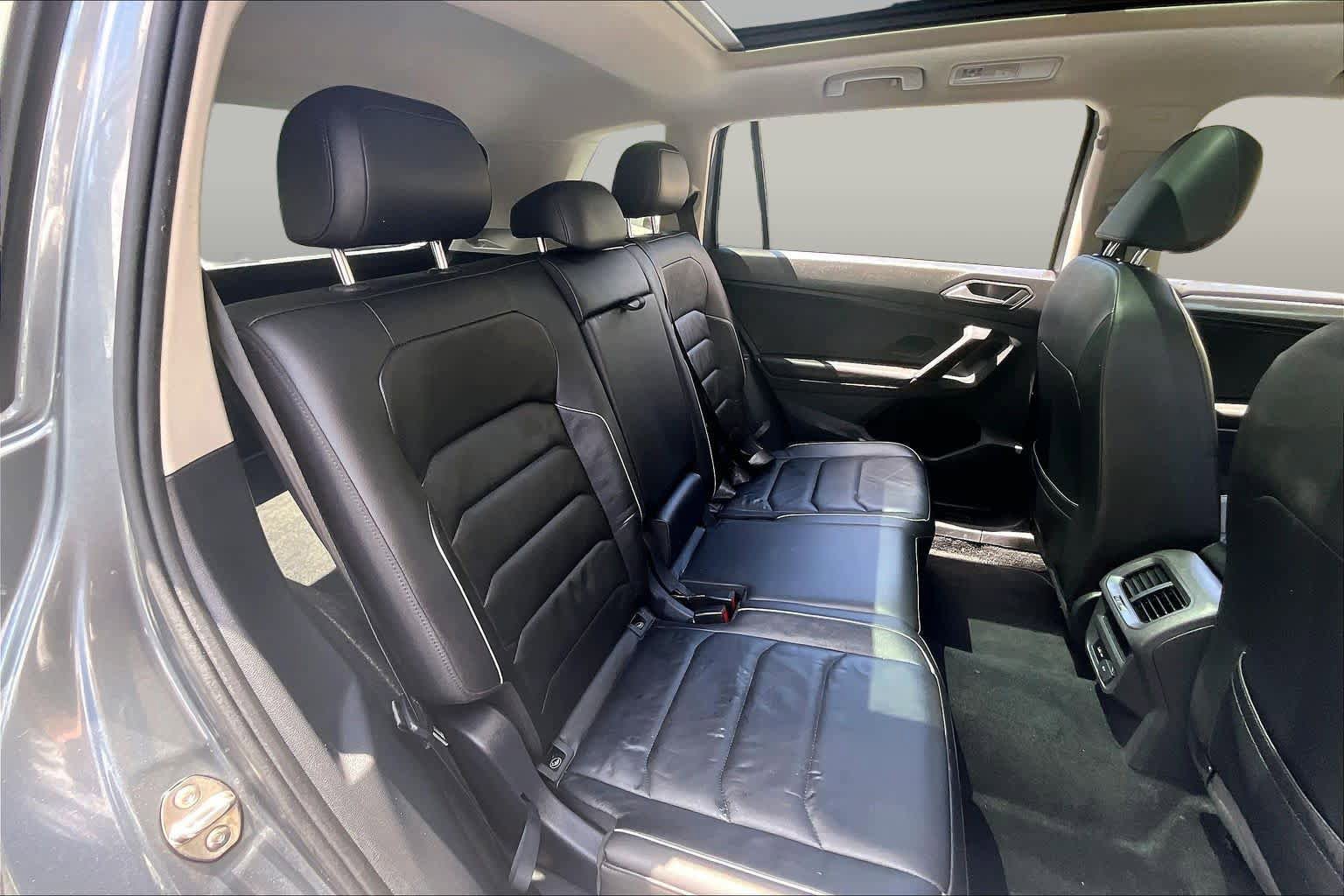 Used 2019 Volkswagen Tiguan SEL Premium AWD/4WD image 21