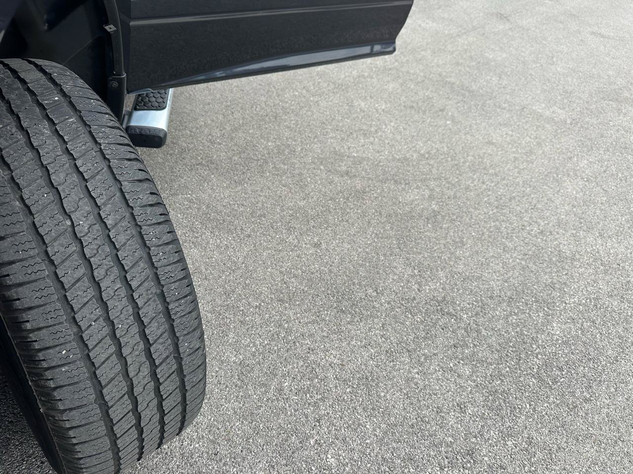 Used 2017 RAM 1500 ST w/ SXT Appearance Group AWD/4WD image 16