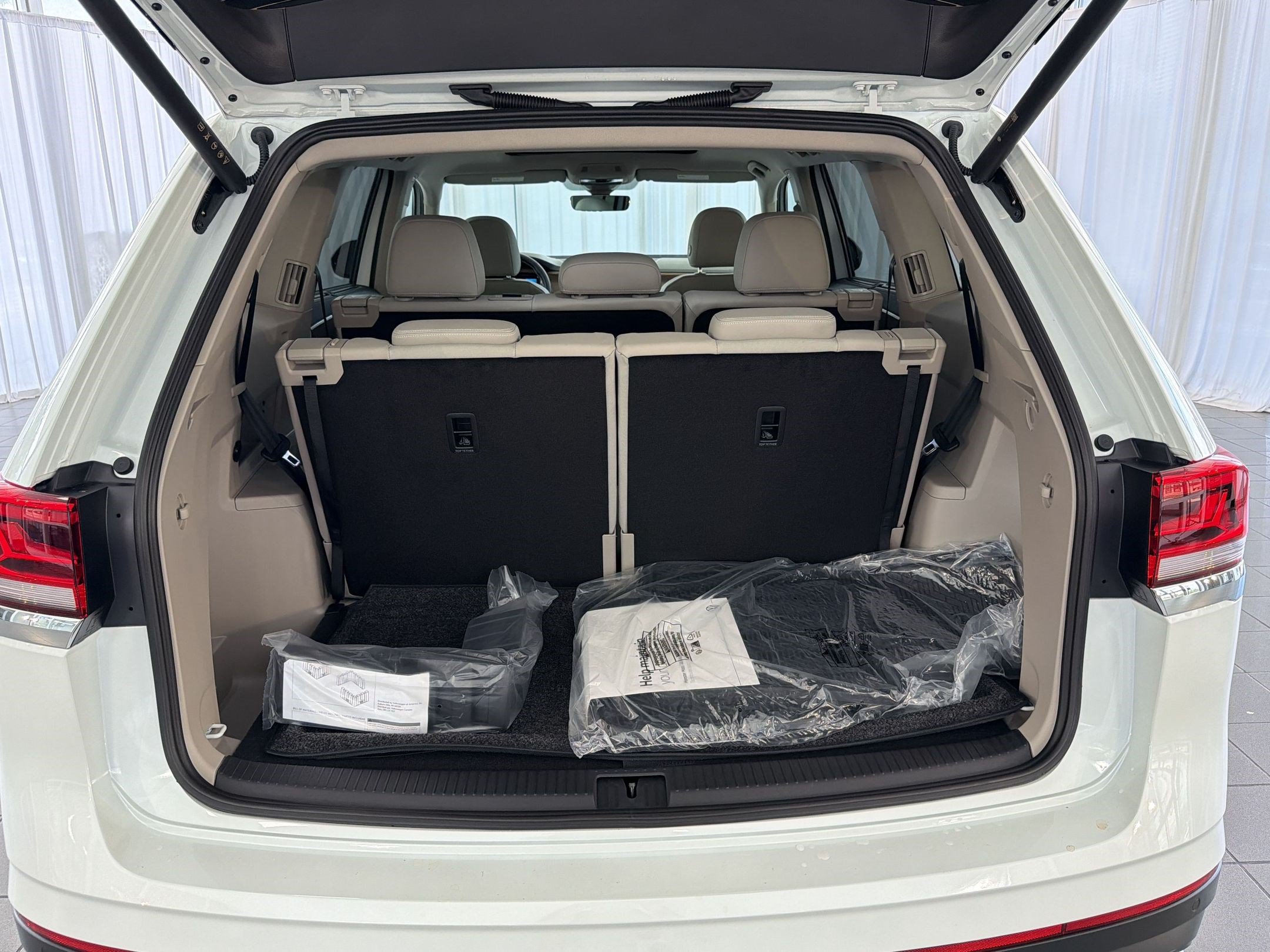 New 2026 Volkswagen Atlas SE FWD image 35