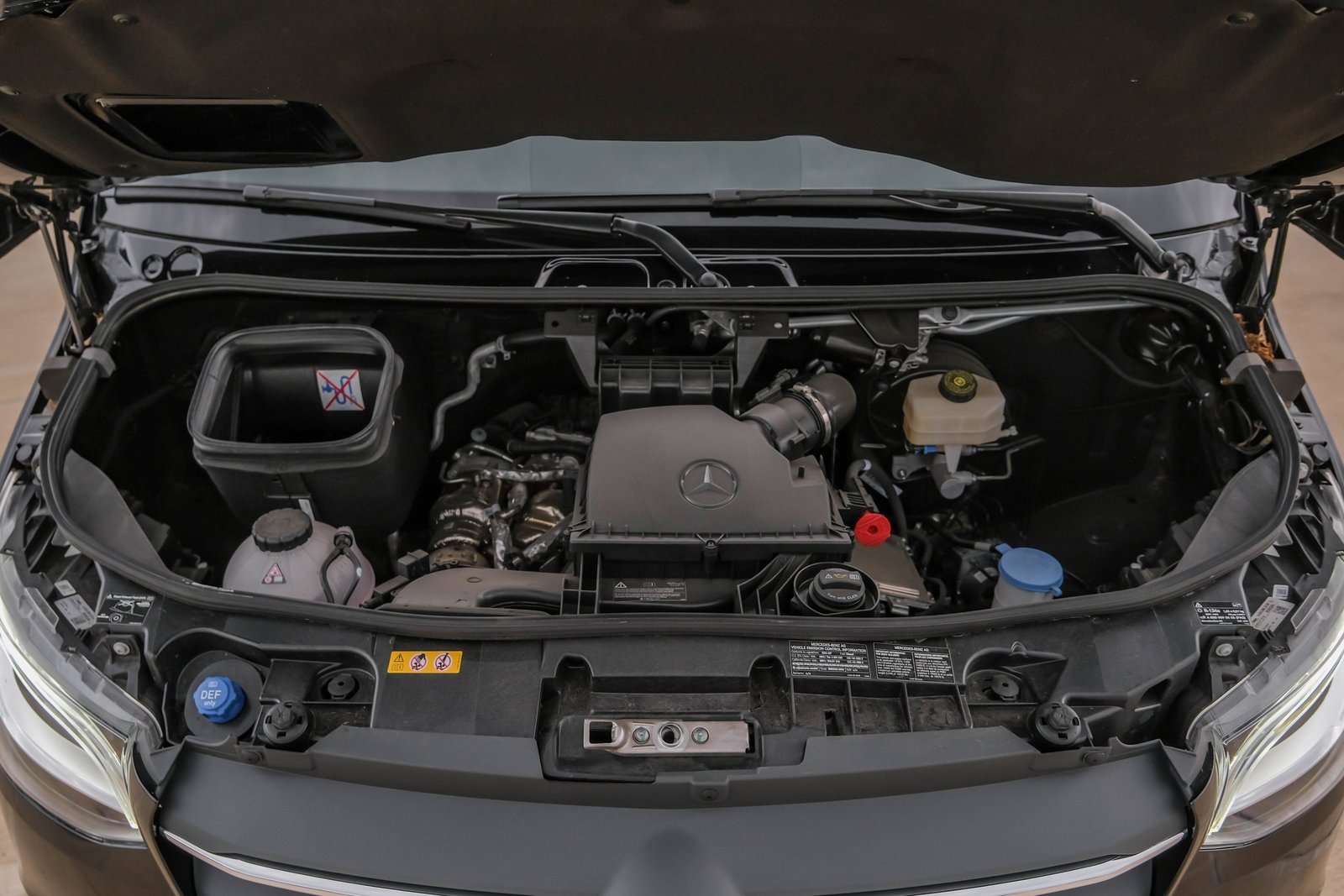 Used 2024 Mercedes-Benz Sprinter 3500 image 76