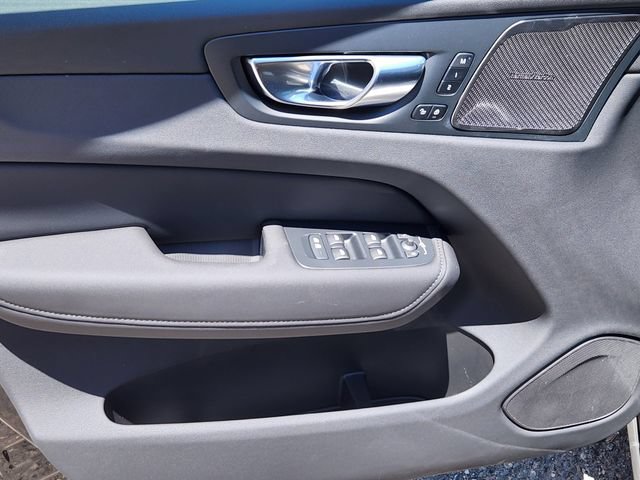 New 2026 Volvo XC60 T8 Plus w/ Climate Package AWD/4WD image 9
