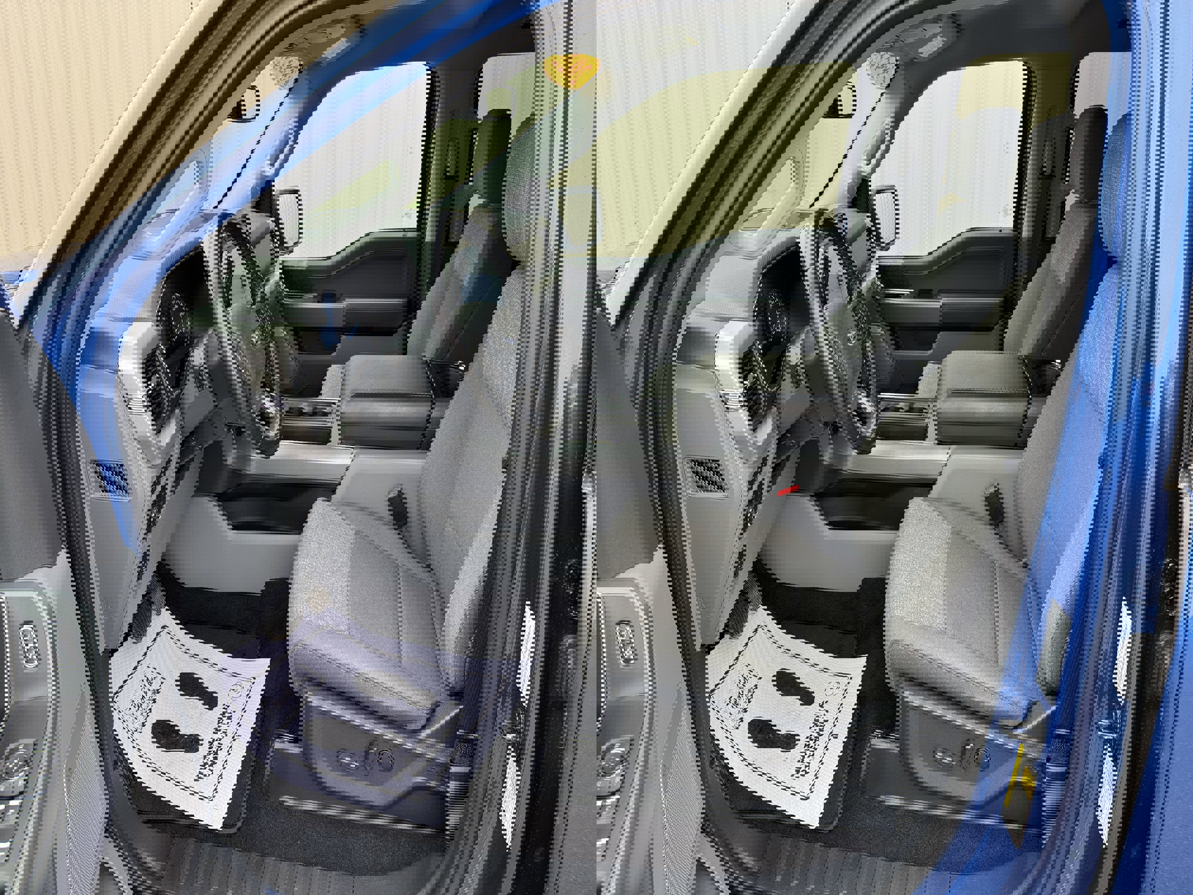 Used 2022 Ford F150 XLT w/ Equipment Group 302A High image 9