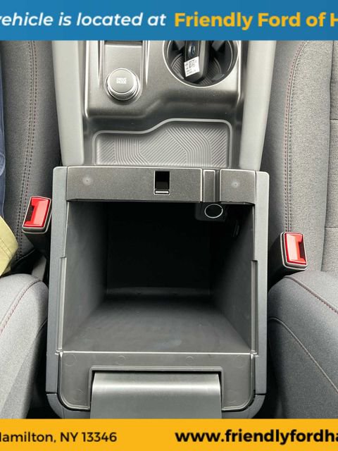 Used 2026 Ford Explorer Active AWD/4WD image 32