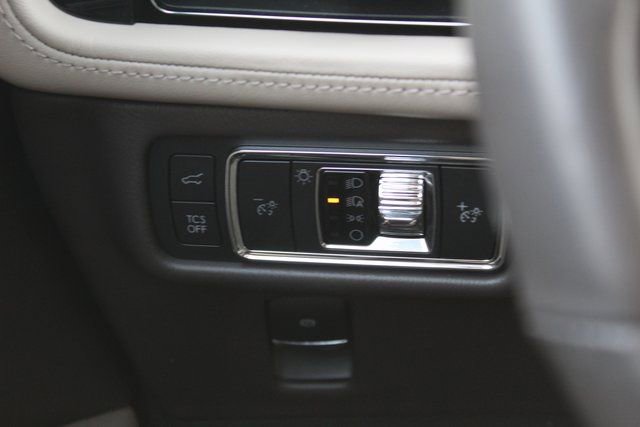 Certified 2022 Lincoln Nautilus Reserve image 20