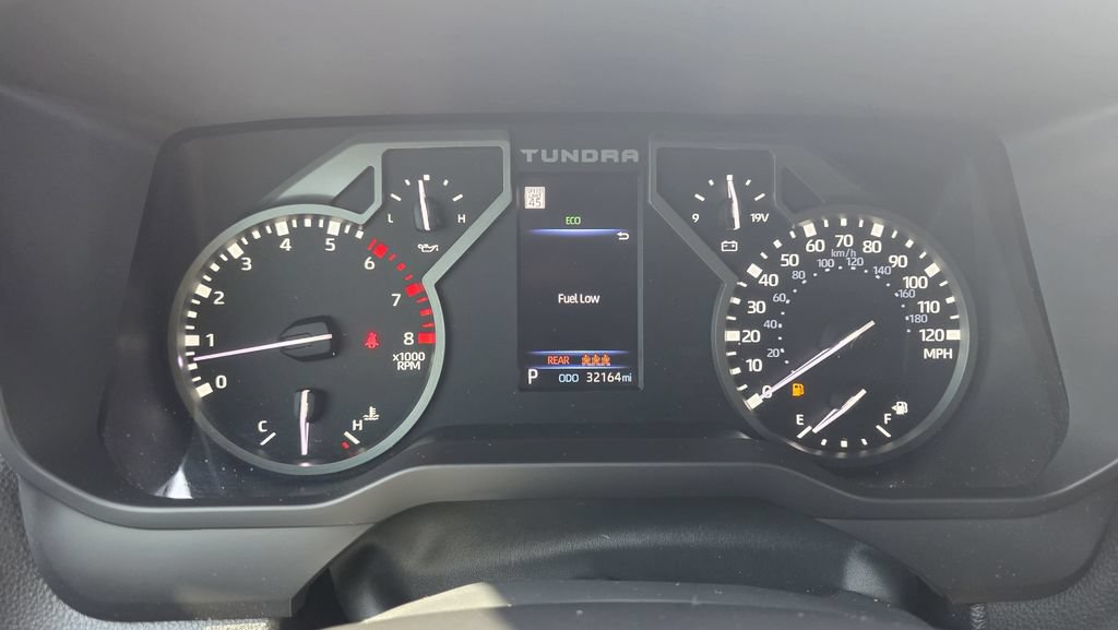 Used 2025 Toyota Tundra SR5 AWD/4WD image 18