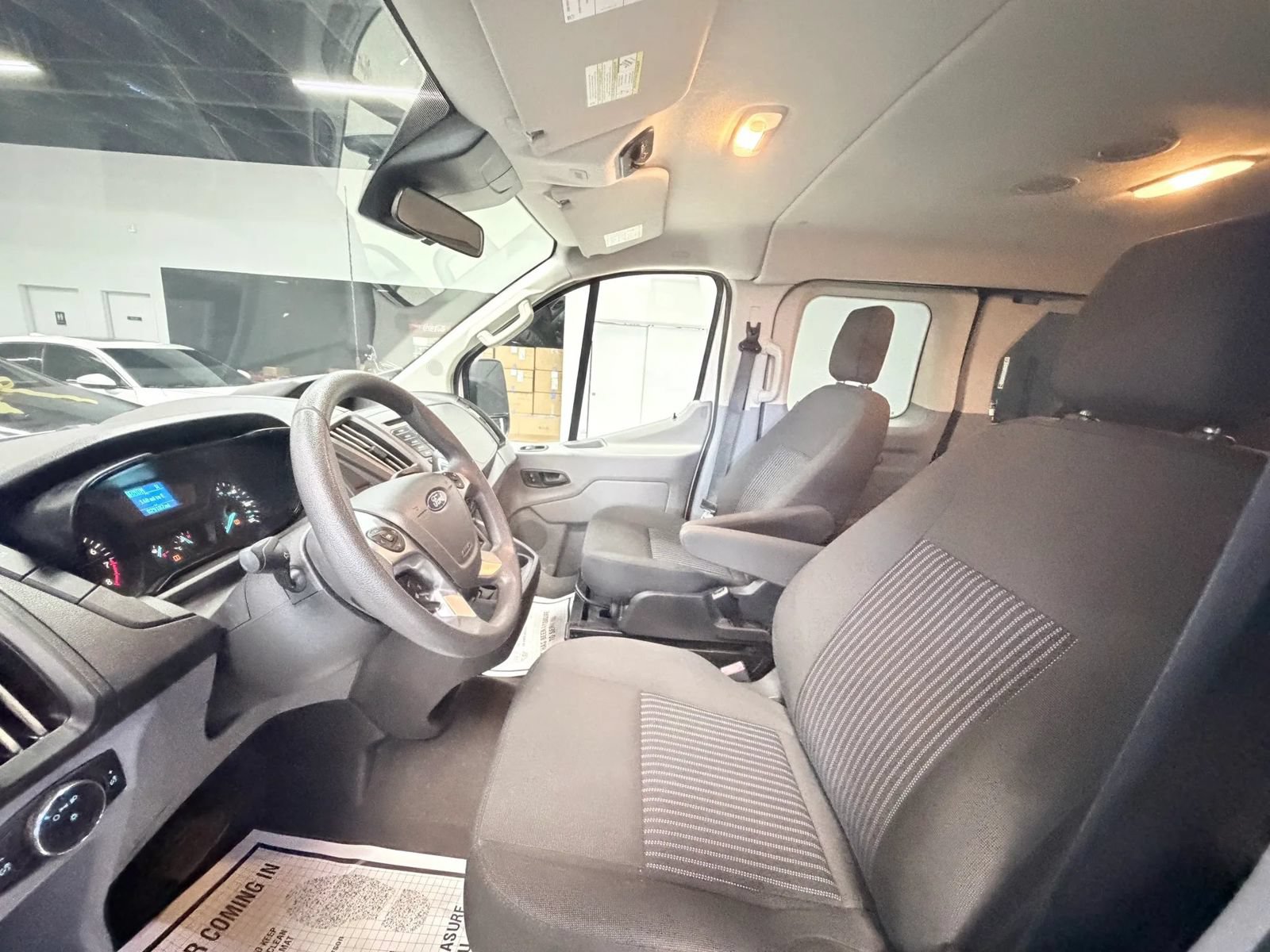 Used 2018 Ford Transit 350 XL RWD image 40