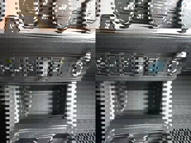 Used 2023 Toyota Tacoma 4x4 Double Cab image 13