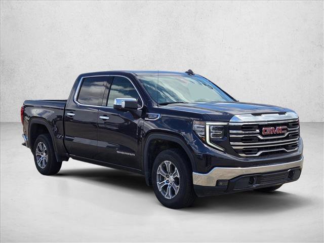 Used 2024 GMC Sierra 1500 SLT image 3