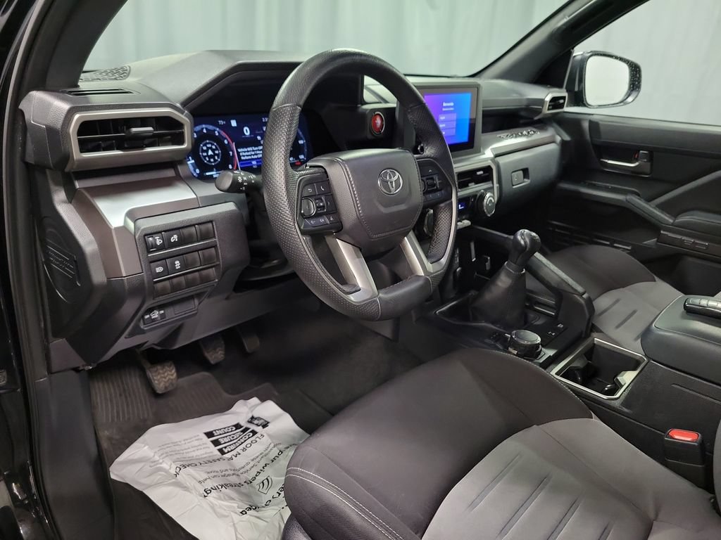 Used 2025 Toyota Tacoma TRD Off-Road AWD/4WD image 19