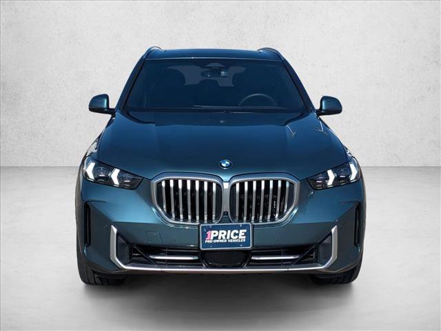Used 2024 BMW X5 xDrive40i w/ Parking Assistance Package image 2