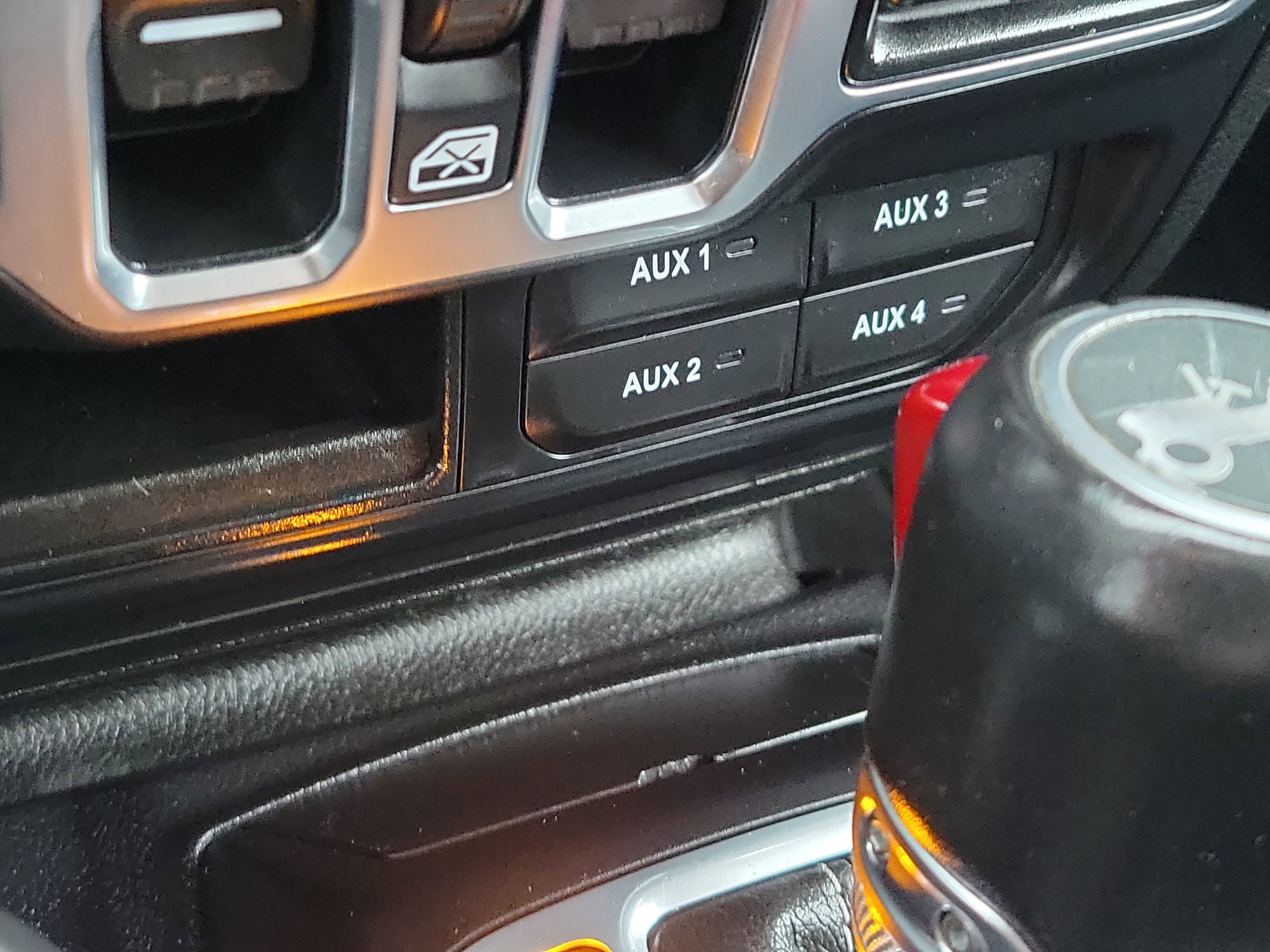 Used 2018 Jeep Wrangler Unlimited Sahara image 29