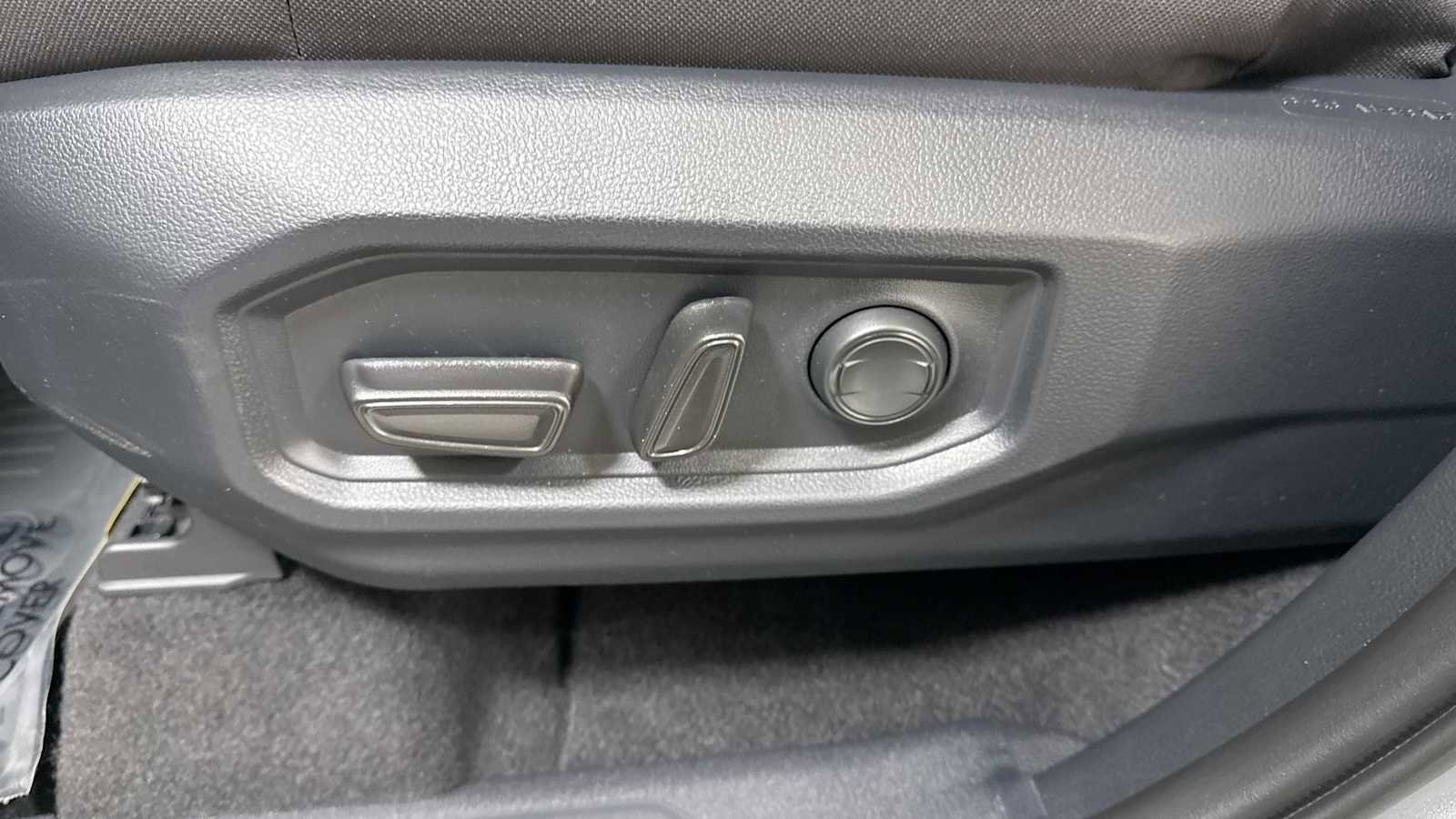 New 2025 Toyota Tundra SR5 image 14