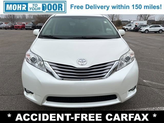 Used 2017 Toyota Sienna XLE Premium image 2