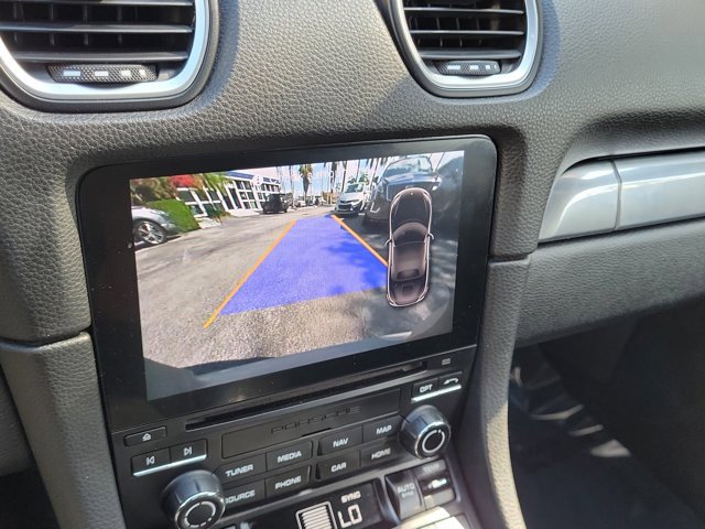 Used 2021 Porsche 718 Boxster image 21