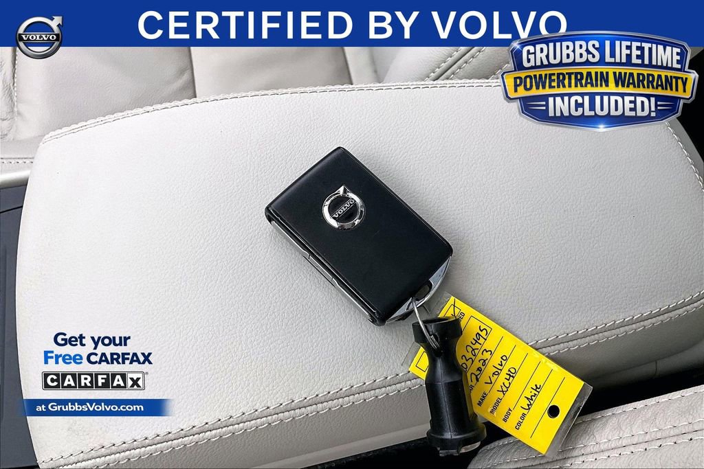 Used 2023 Volvo XC40 B5 Ultimate w/ Protection Package Premier AWD/4WD image 12