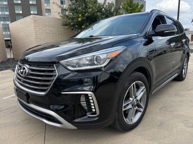 Used 2018 Hyundai Santa Fe Limited w/ Cargo Package image 2