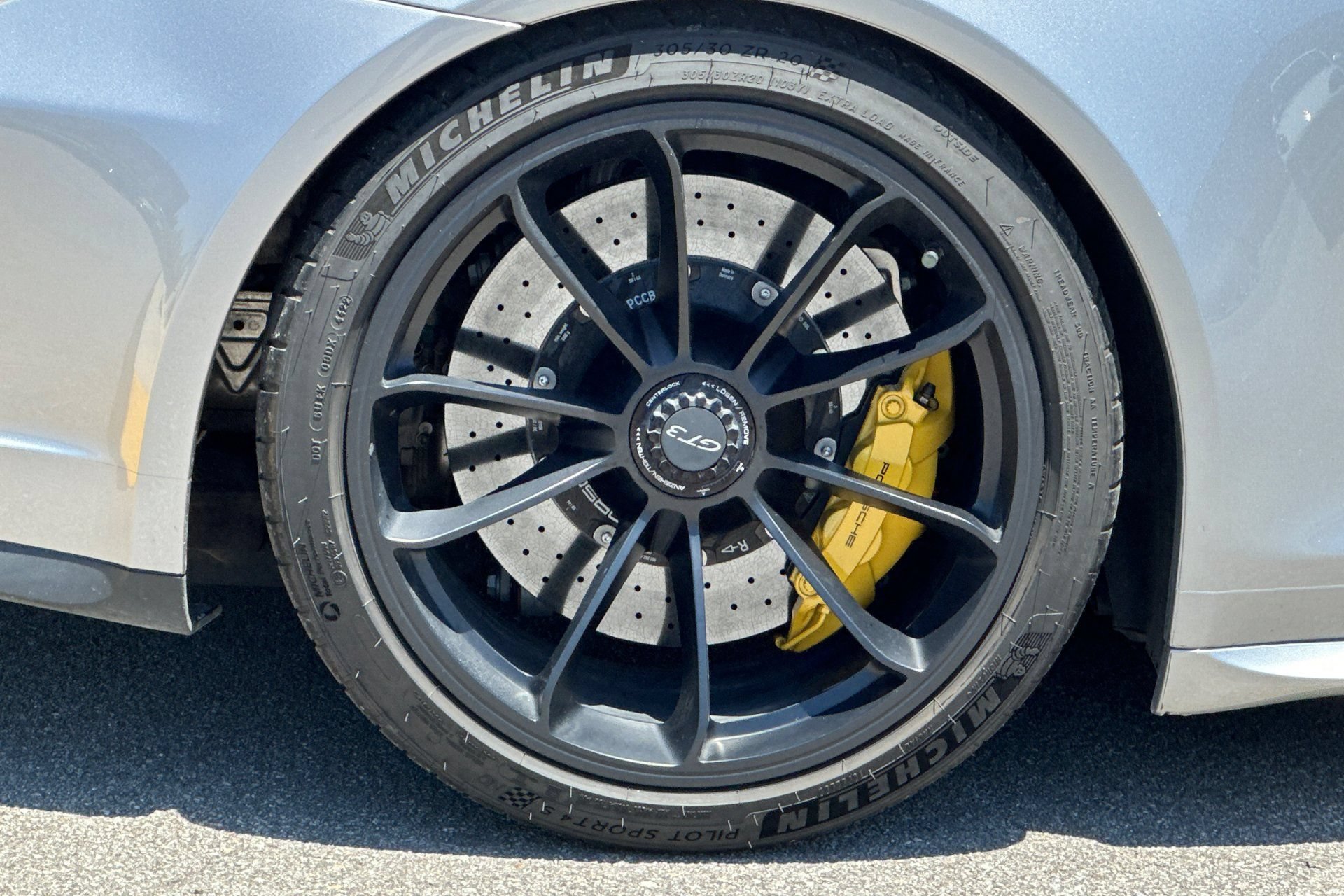 Used 2018 Porsche 911 GT3 RWD image 41