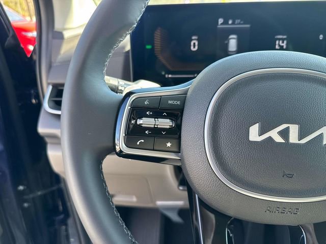 New 2026 Kia Carnival EX image 26