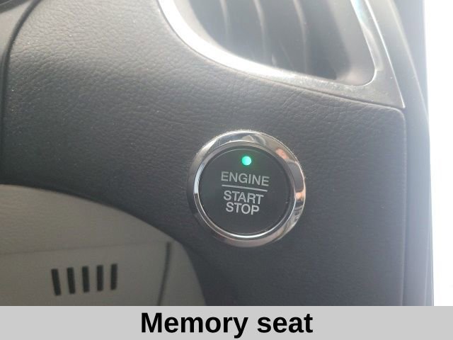 Used 2021 Ford Edge Titanium w/ Equipment Group 301A image 9