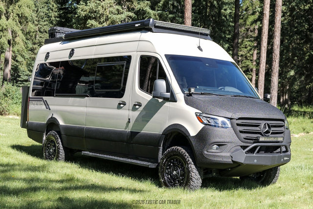 Used 2024 Mercedes-Benz Sprinter 2500 image 12