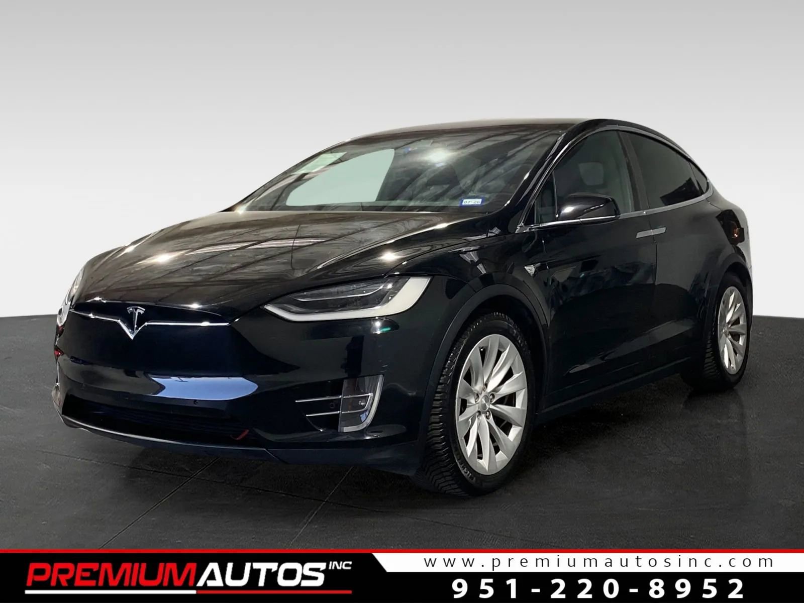 Used 2018 Tesla Model X 75D image 1