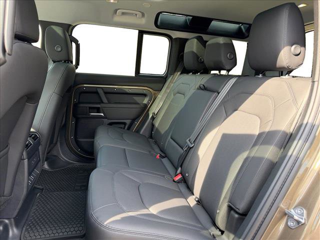 New 2026 Land Rover Defender 110 S AWD/4WD image 16