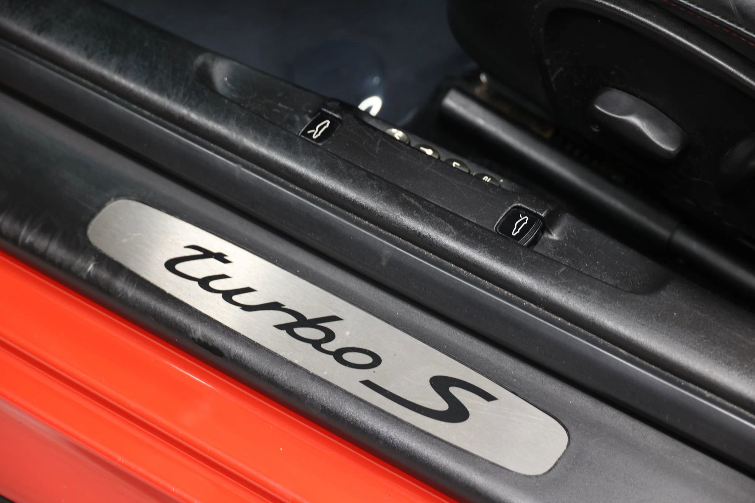 Used 2005 Porsche 911 Turbo image 15